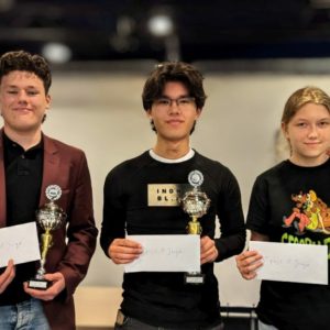 Leandro Slagboom te midden van de nummer 2 in zijn groep Alan Bakija en de nummer 3 Sofiia Moskalets. (foto Martijn Hardeman)